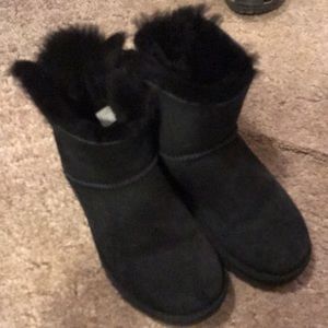 Black bailey bow UGGs